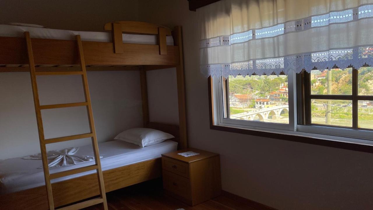 Ana Rest House Hostel Berat Eksteriør billede