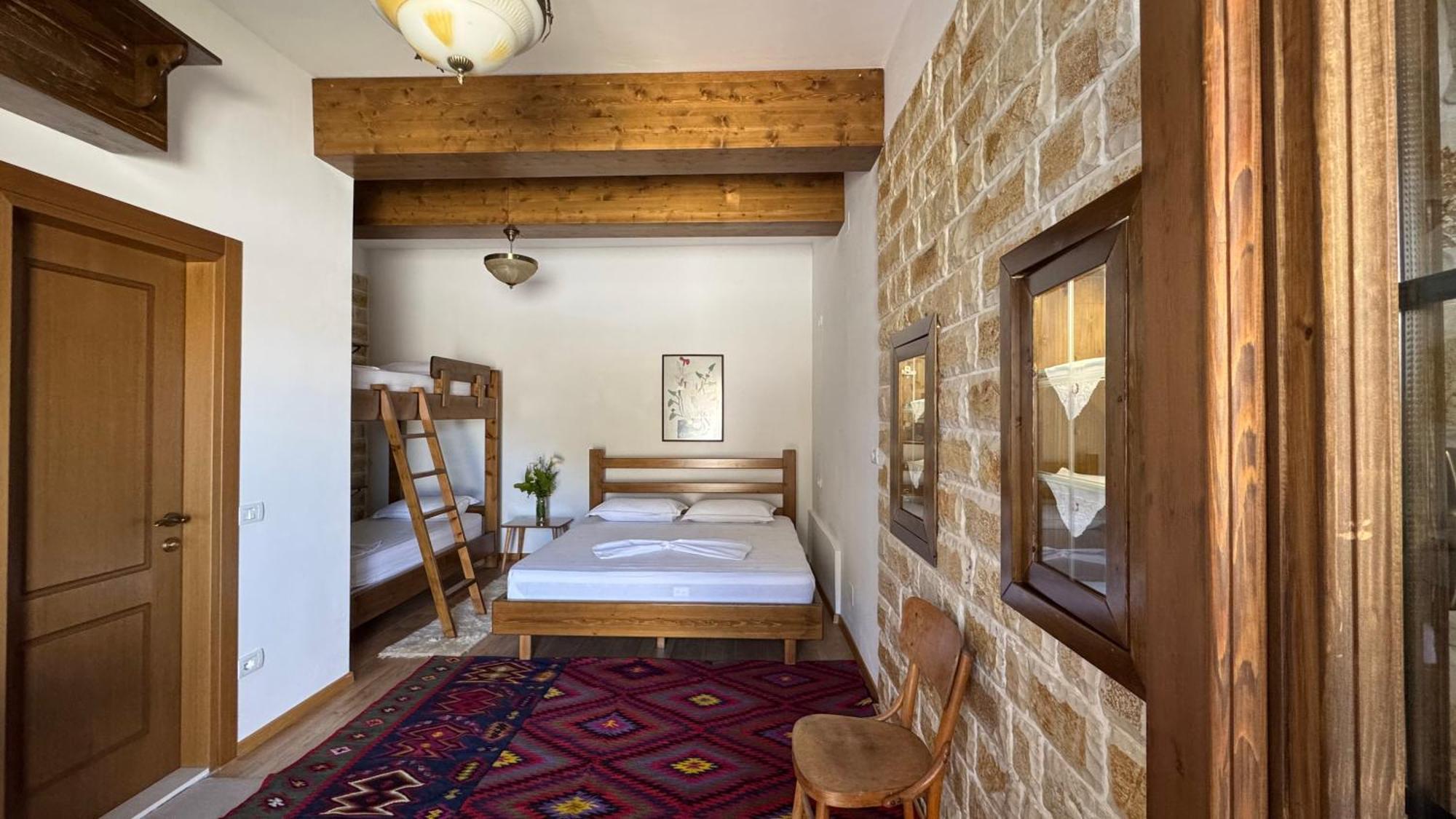 Ana Rest House Hostel Berat Eksteriør billede