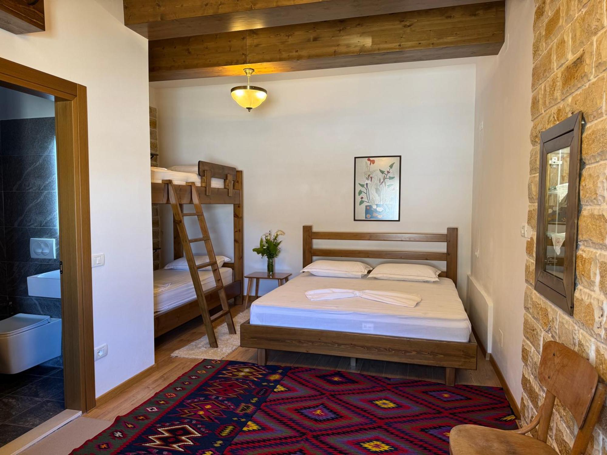 Ana Rest House Hostel Berat Eksteriør billede