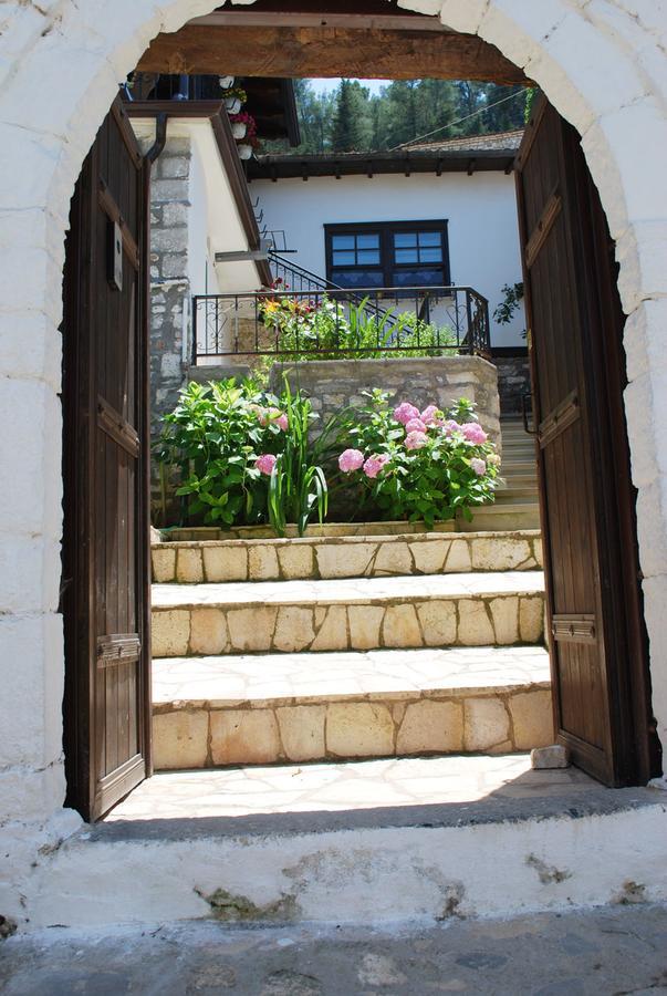 Ana Rest House Hostel Berat Eksteriør billede